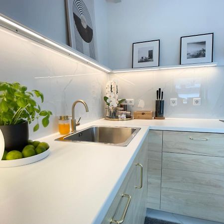 M-Style 04 Apartment Mit Balkon Und Gasgrill, 24H Self-Check-In, Free Parking, Netflix Нюрнберг Экстерьер фото