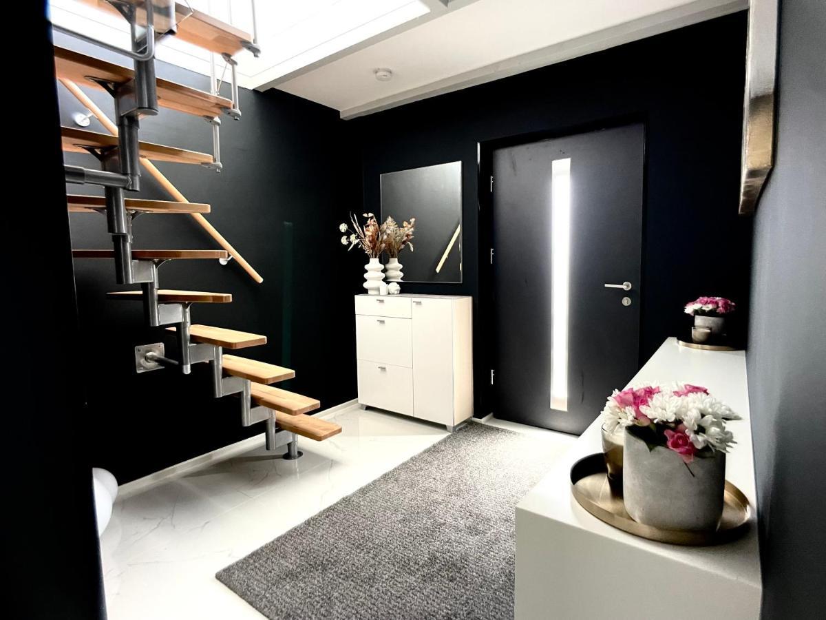 M-Style 04 Apartment Mit Balkon Und Gasgrill, 24H Self-Check-In, Free Parking, Netflix Нюрнберг Экстерьер фото